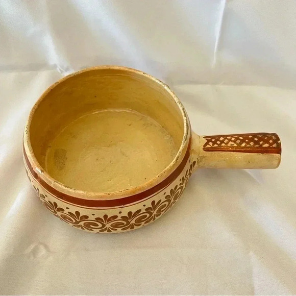 Vintage Mexican Cookware/Decor Ceramic Pottery w/ Handle - Picture 2 of 6